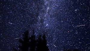 Peaks of the Lyrid Meteor Shower A View of Celestial Fireworks Even in the Moonlight